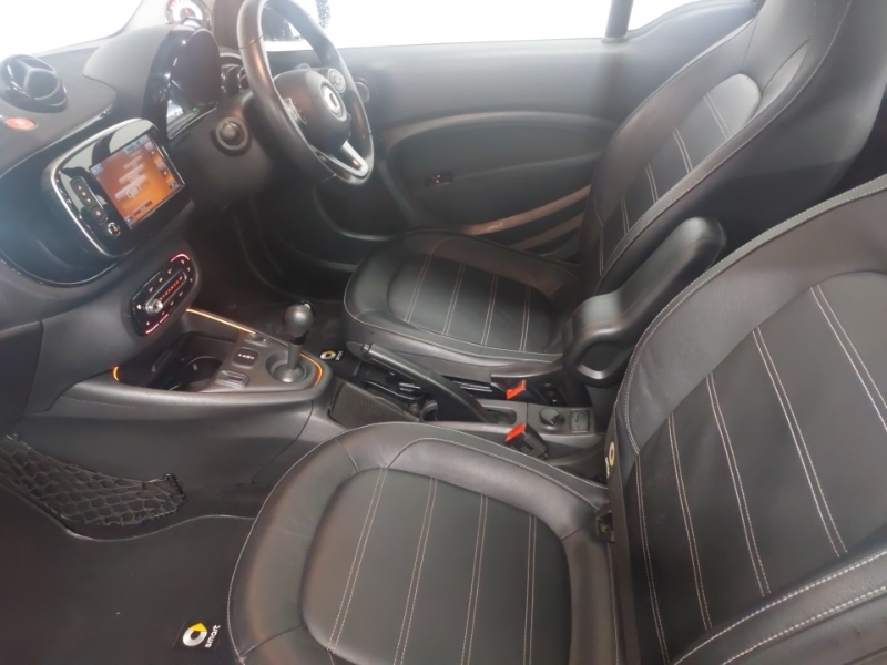 Smart Fortwo Coupe 60Kw Eq Prime Exclusive 17Kwh 22Kwch White #5