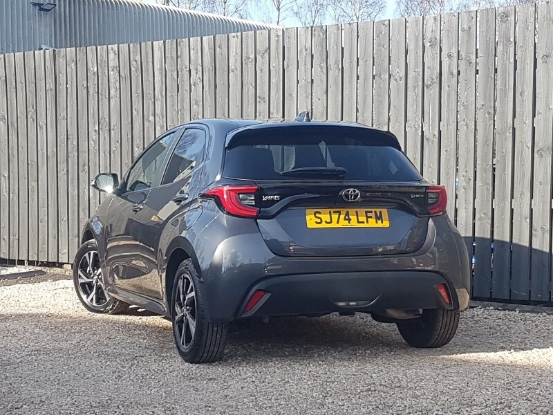 Toyota Yaris 1.5 Hybrid Design Cvt SJ74LFM Grey #2