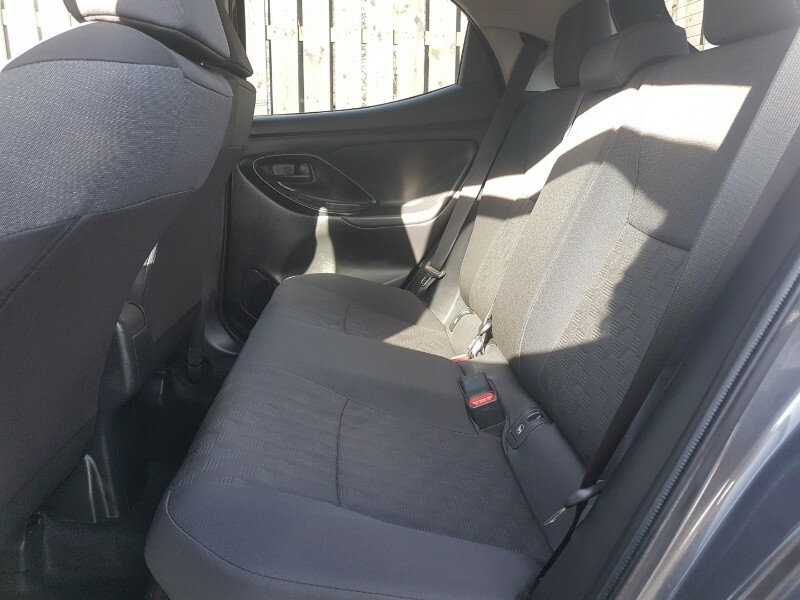 Toyota Yaris 1.5 Hybrid Design Cvt SJ74LFM Grey #6