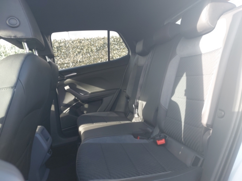 Volkswagen T-Cross 1.6 Tdi R-line White #6