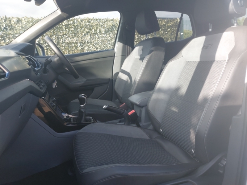 Volkswagen T-Cross 1.6 Tdi R-line White #5