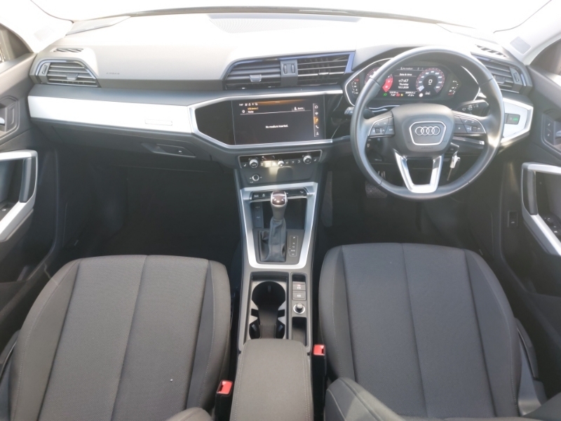 Audi Q3 35 Tfsi Technik S Tronic SW72CNA Blue #3