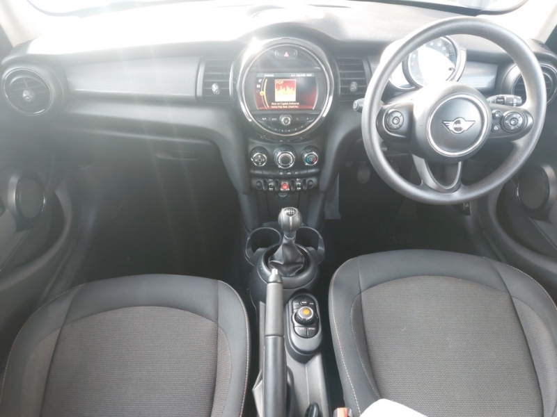 Mini Hatch 1.5 Cooper Classic II LJ19RTR White #3