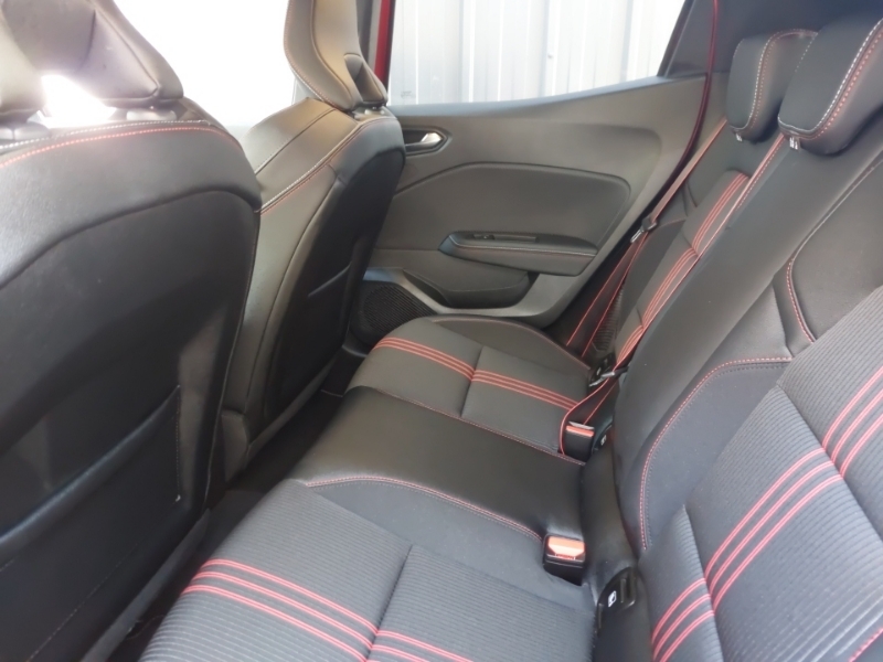 Renault Clio 1.6 E-tech Hybrid 140 Rs Line GL72FZA Red #6