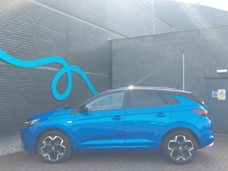 Vauxhall Grandland 1.5 Turbo D Ultimate Blue #4