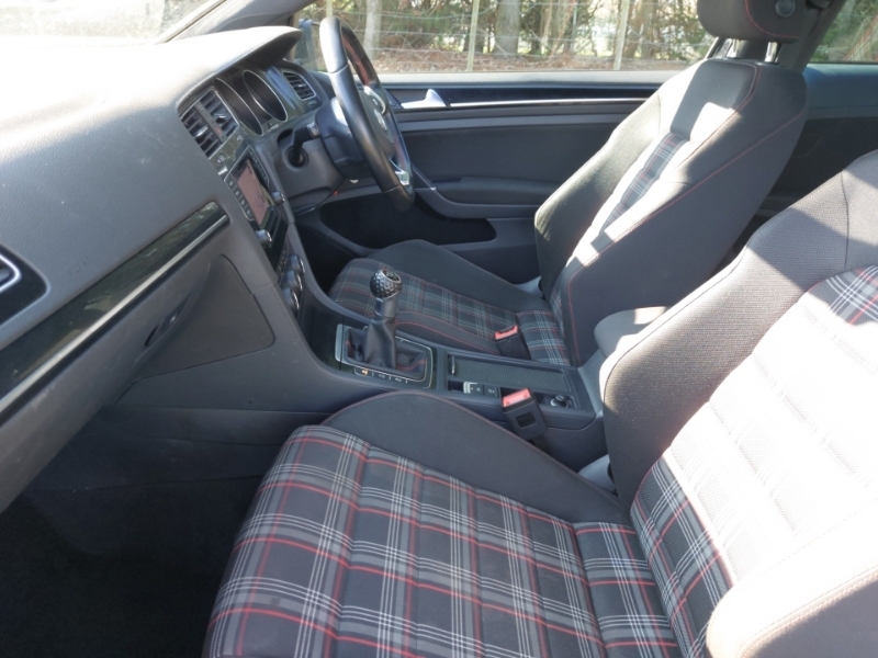 Volkswagen Golf 2.0 Tsi Gti Performance Pack DF64YNN Black #5
