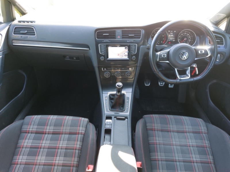Volkswagen Golf 2.0 Tsi Gti Performance Pack DF64YNN Black #3