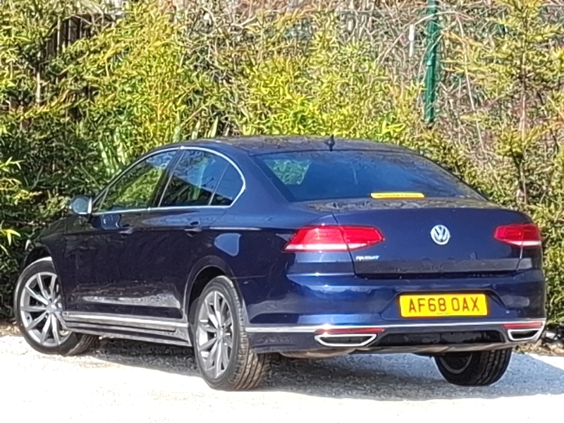 Volkswagen Passat 2.0 Tdi Scr 190 R-line Dsg Panoramic Roof Blue #2