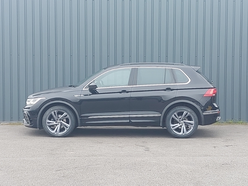 Volkswagen Tiguan 2.0 Tdi R-line Edition Dsg SH24TWL Black #4