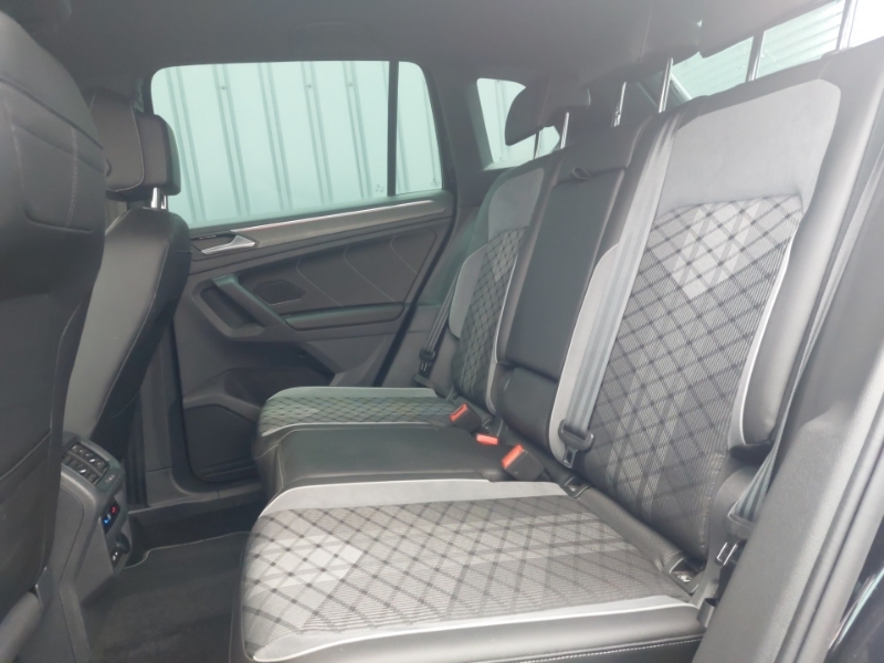 Volkswagen Tiguan 2.0 Tdi R-line Edition Dsg SH24TWL Black #6