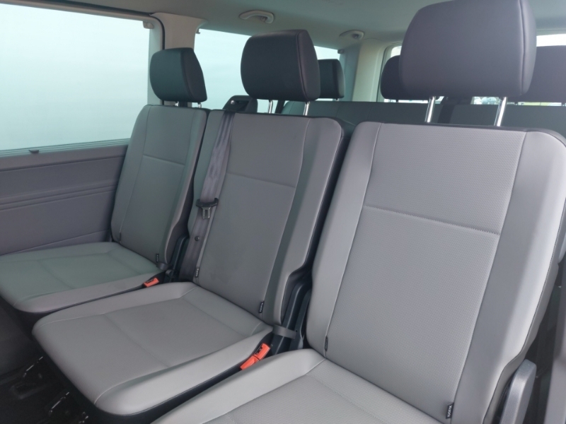 Volkswagen Transporter Shuttle 2.0 Tdi 150Ps Se Minibus SM24YAK Black #6