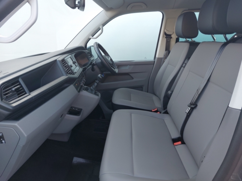 Volkswagen Transporter Shuttle 2.0 Tdi 150Ps Se Minibus Grey #5