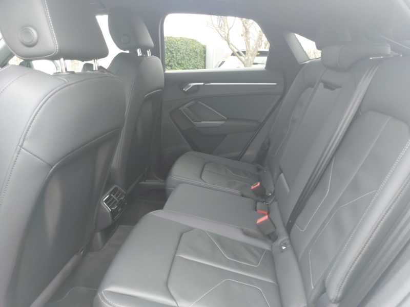 Audi Q3 35 Tfsi Black Edition S Tronic Tech Pack VK74OVP White #6
