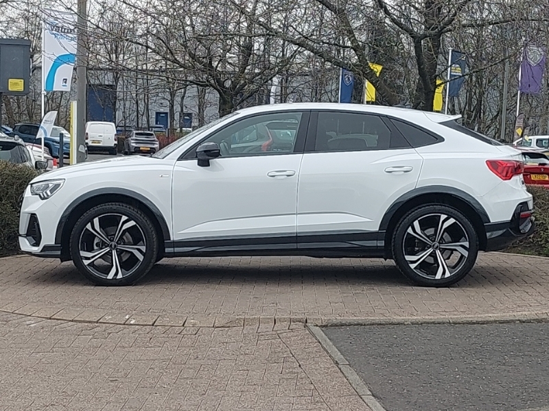 Audi Q3 35 Tfsi Black Edition S Tronic Tech Pack VK74OVP White #4
