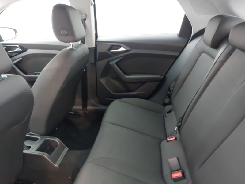 Audi A1 25 Tfsi Technik Black #6