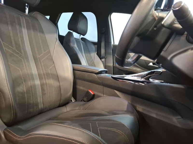 Peugeot 3008 1.2 Puretech Gt Premium Eat8 SB72XHP White #5