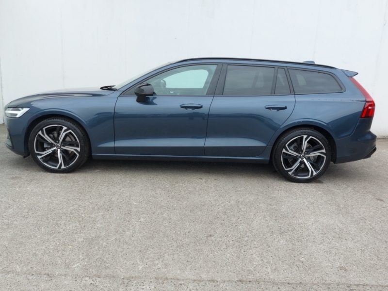 Volvo V60 2.0 B4p Ultra Dark SL25CMF Blue #4