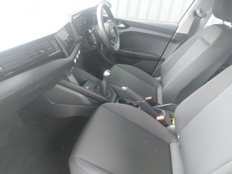 Audi A1 25 Tfsi Technik ND72LUP White #5