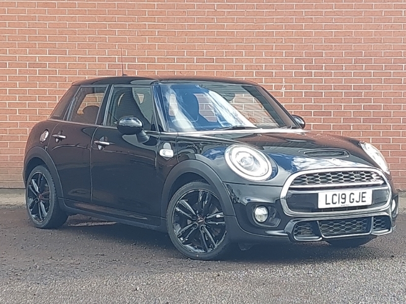 Mini Hatch 2.0 Cooper S Sport II Black