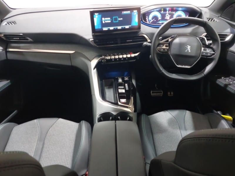 Peugeot 3008 1.6 Hybrid 225 Allure Premium E-eat8 Red #3