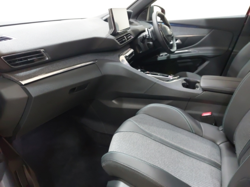 Peugeot 3008 1.6 Hybrid 225 Allure Premium E-eat8 Red #5