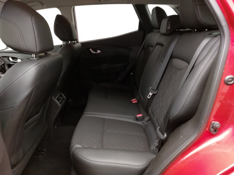 Renault Kadjar 1.3 Tce Iconic SH19FTC Red #6