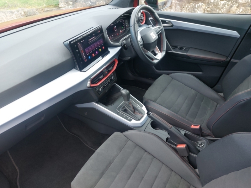 Seat Arona 1.0 Tsi 110 Fr Sport Dsg DG23HLD Red #5