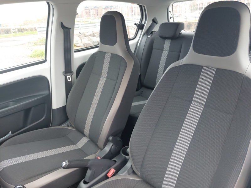 Volkswagen Up 1.0 High Up White #5