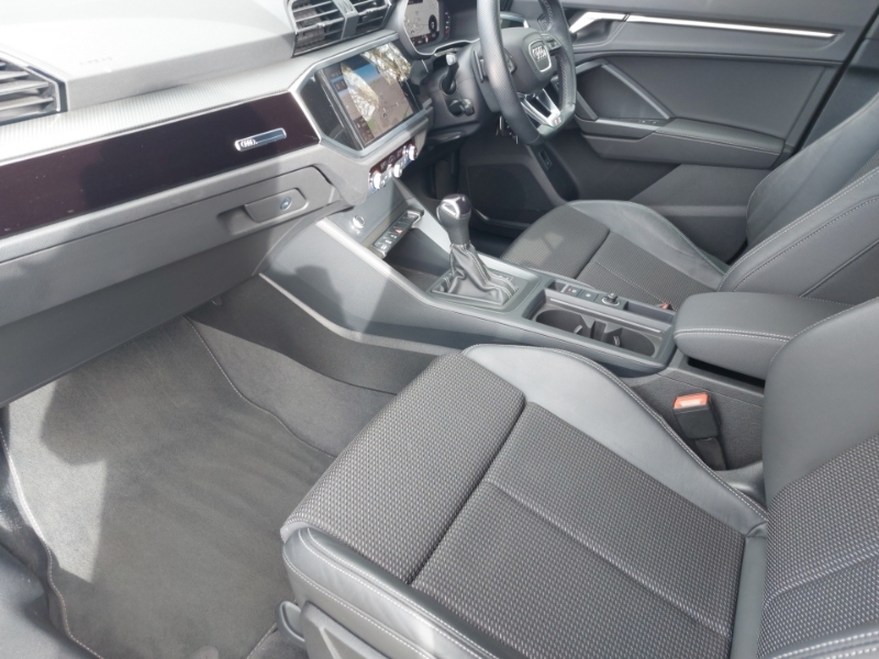 Audi Q3 35 Tfsi Black Edition S Tronic SE23VBU Grey #5