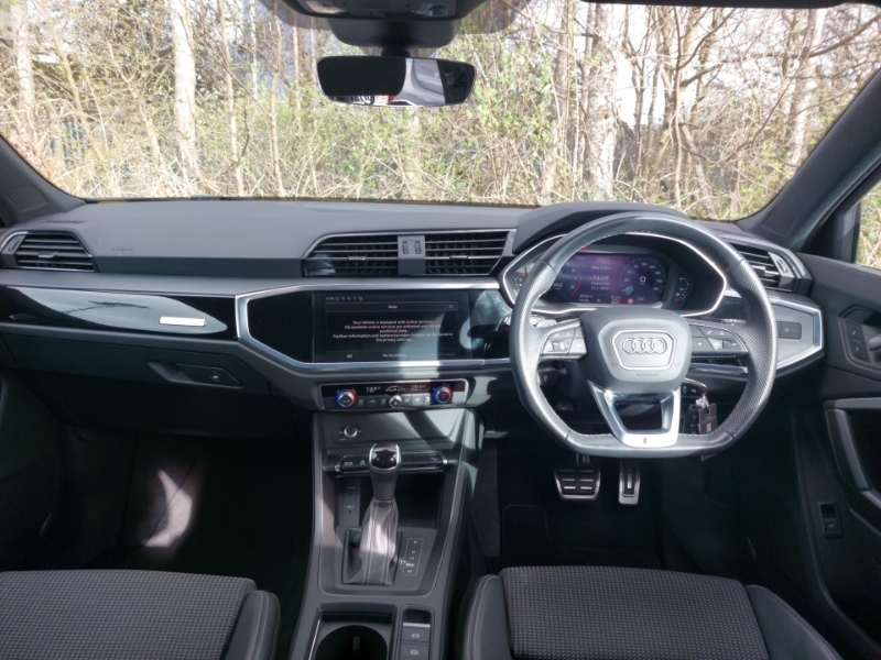Audi Q3 35 Tfsi Black Edition S Tronic SE23VBU Grey #3
