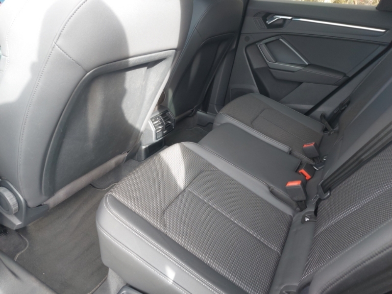 Audi Q3 35 Tfsi Black Edition S Tronic SE23VBU Grey #6