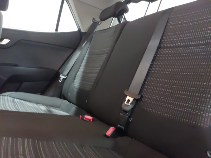 Kia Stonic 1.4 Mpi 2 BN69HXE Black #6