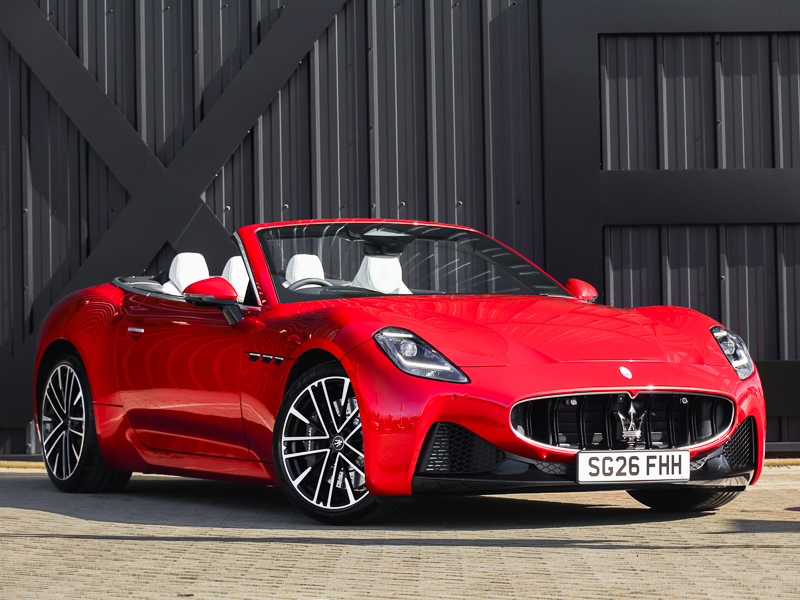 Maserati GranCabrio 3.0 V6 Red