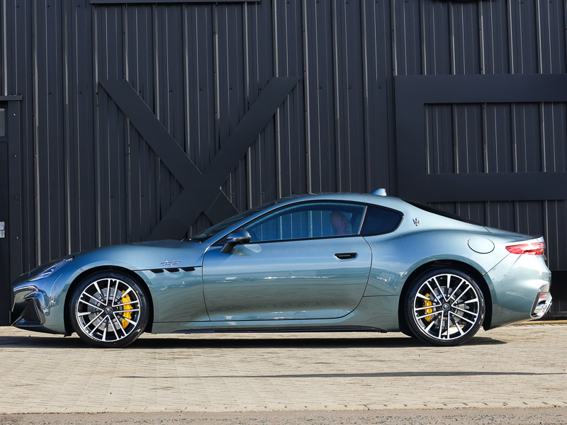 Maserati GranTurismo 3.0 V6 Trofeo Green #5