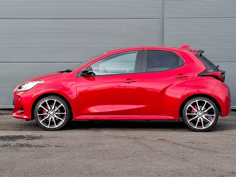 Toyota Yaris 1.5 Hybrid Gr Sport Cvt NX73XNO Red #4