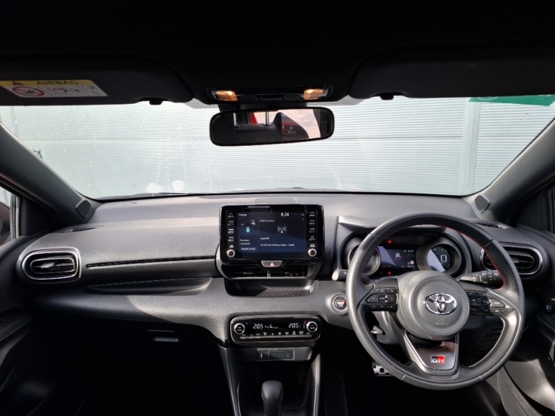 Toyota Yaris 1.5 Hybrid Gr Sport Cvt NX73XNO Red #3