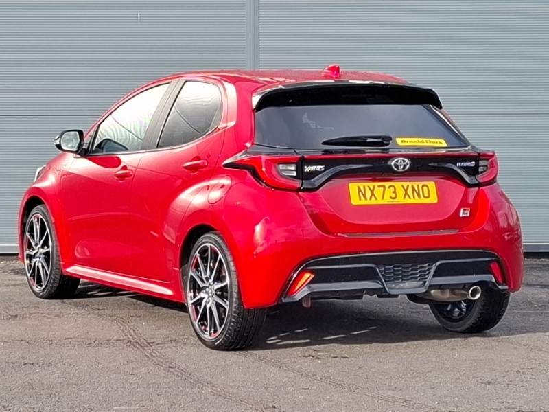 Toyota Yaris 1.5 Hybrid Gr Sport Cvt NX73XNO Red #2