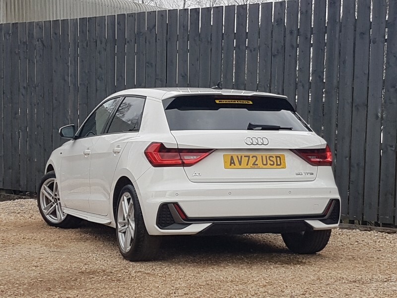 Audi A1 30 Tfsi 110 S Line AV72USD White #2