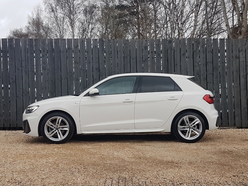 Audi A1 30 Tfsi 110 S Line AV72USD White #4