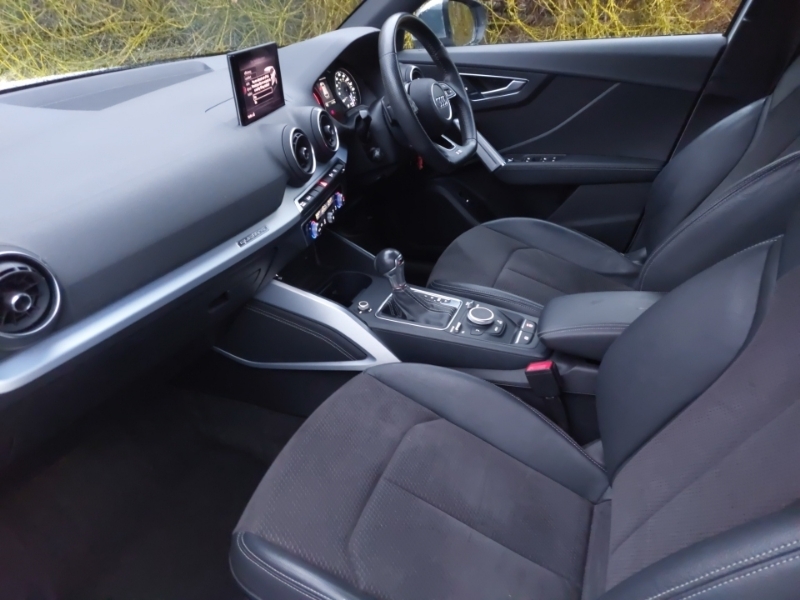 Audi Q2 Sq2 Quattro S Tronic KN19AUZ White #5