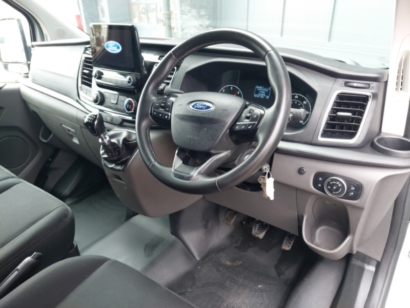 Ford Transit Custom 2.0 Ecoblue 130Ps Low Roof Limited Van SG23YKK White #3