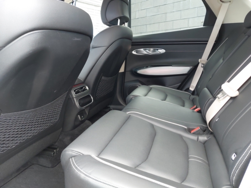 Genesis GV70 360Kw Sport 77Kwh Awd White #6