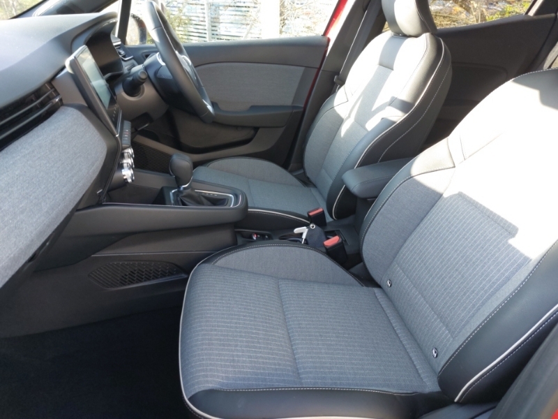 Renault Clio 1.6 E-tech Full Hybrid 145 Techno MV24LXP Red #5