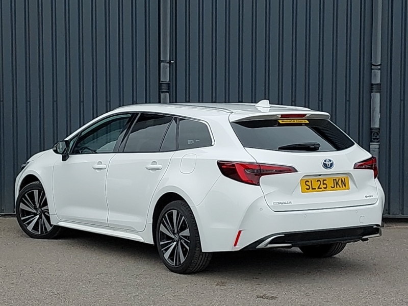 Toyota Corolla 1.8 Hybrid Design Cvt SL25JKN White #2