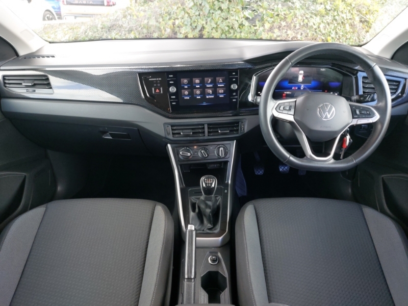 Volkswagen Polo 1.0 Life NG72CNU Purple #3