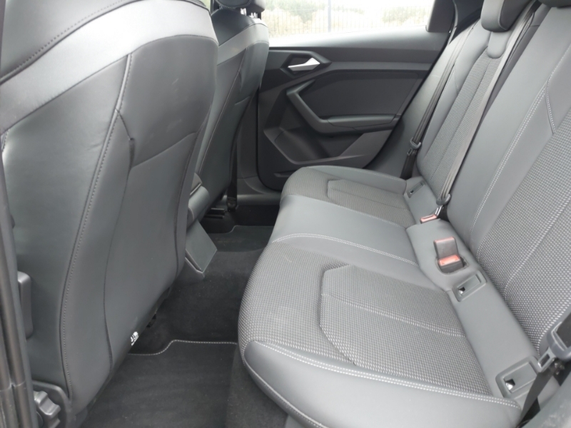 Audi A1 40 Tfsi S Line Competition S Tronic Black #6