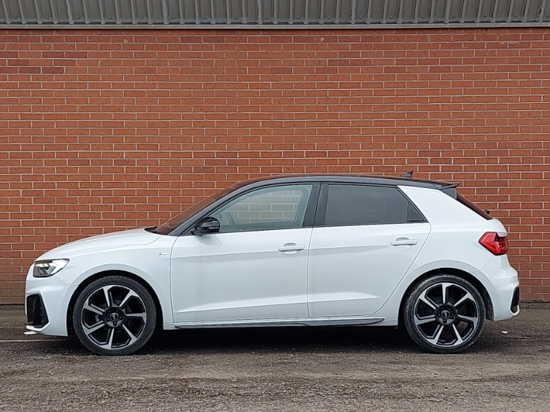 Audi A1 25 Tfsi Black Edition S Tronic ND74VYF White #4