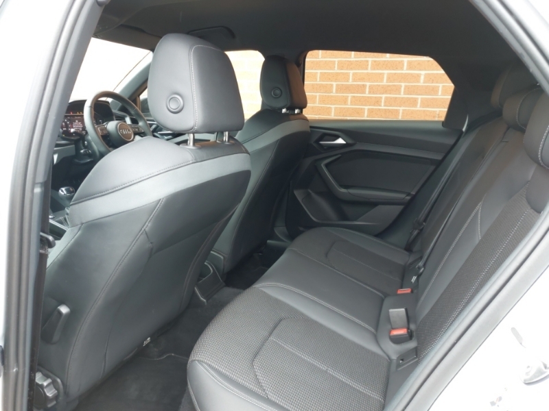 Audi A1 25 Tfsi Black Edition S Tronic ND74VYF White #6