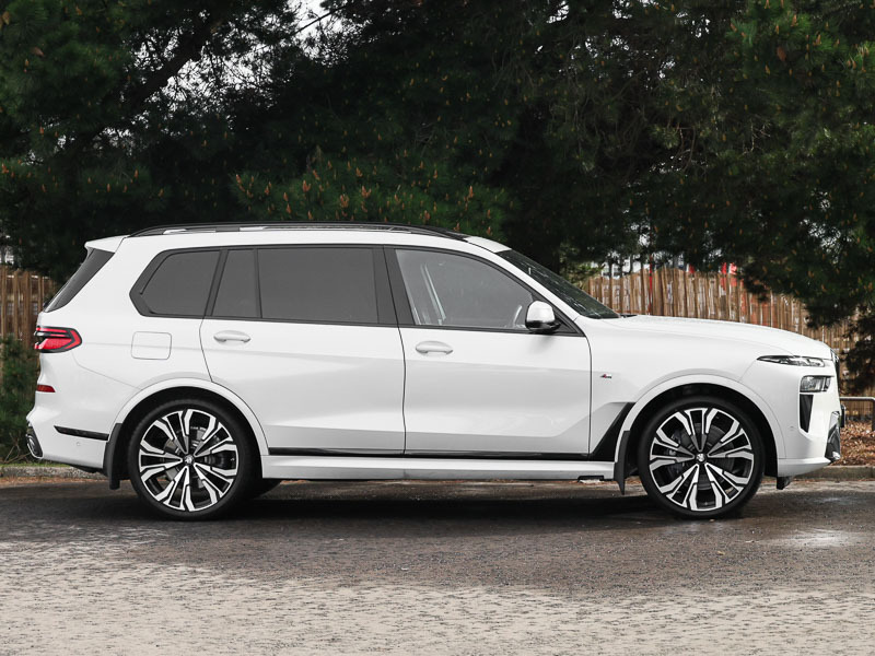 BMW X7 Xdrive40i Mht M Sport Step White #3