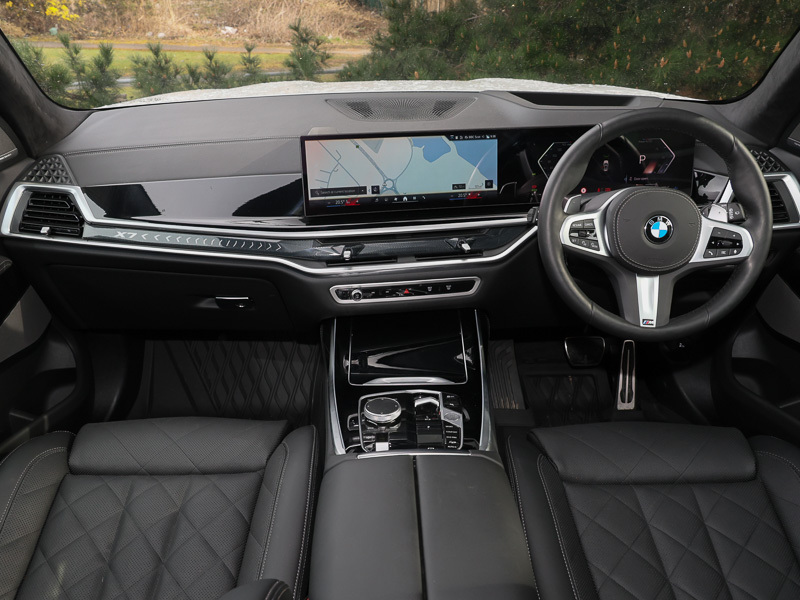 BMW X7 Xdrive40i Mht M Sport Step White #4